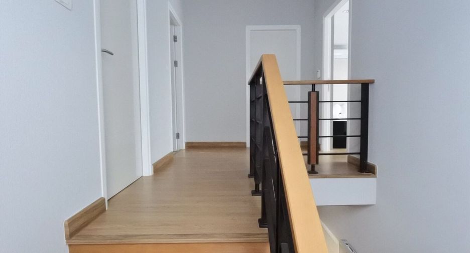 For rent 3 bedrooms house in Suan Luang, Bangkok