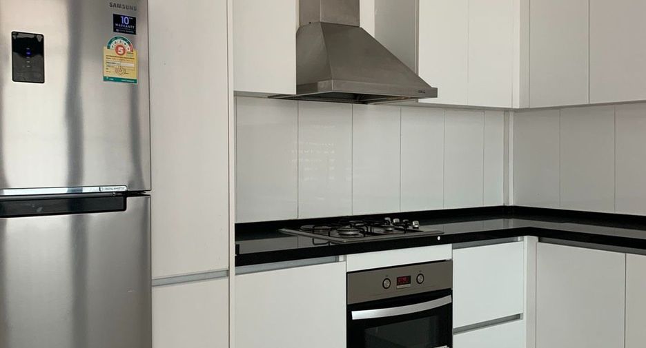 For rent 3 bedrooms house in Watthana, Bangkok