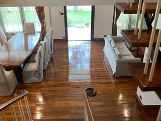 For rent 3 bedrooms house in Watthana, Bangkok