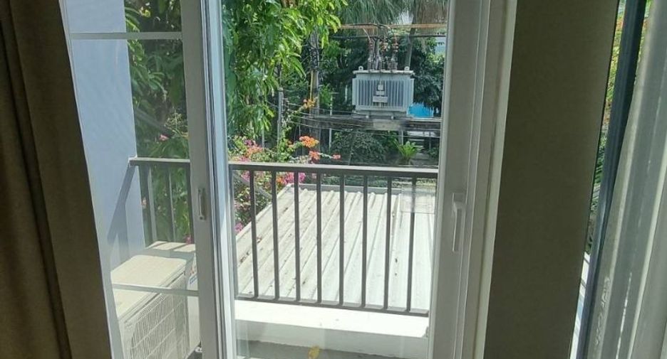 For rent 3 bedrooms townhouse in Watthana, Bangkok