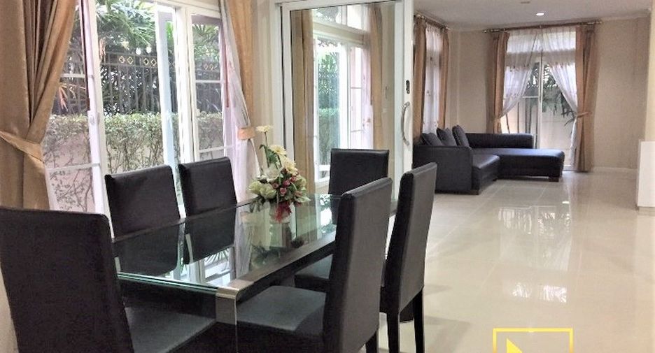 For rent そして for sale 3 Beds house in Lat Phrao, Bangkok