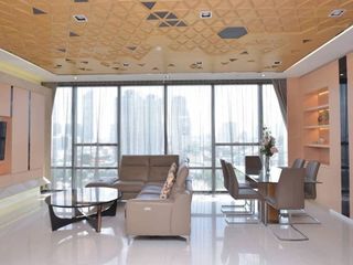For rent 2 bedrooms condo in Sathon, Bangkok