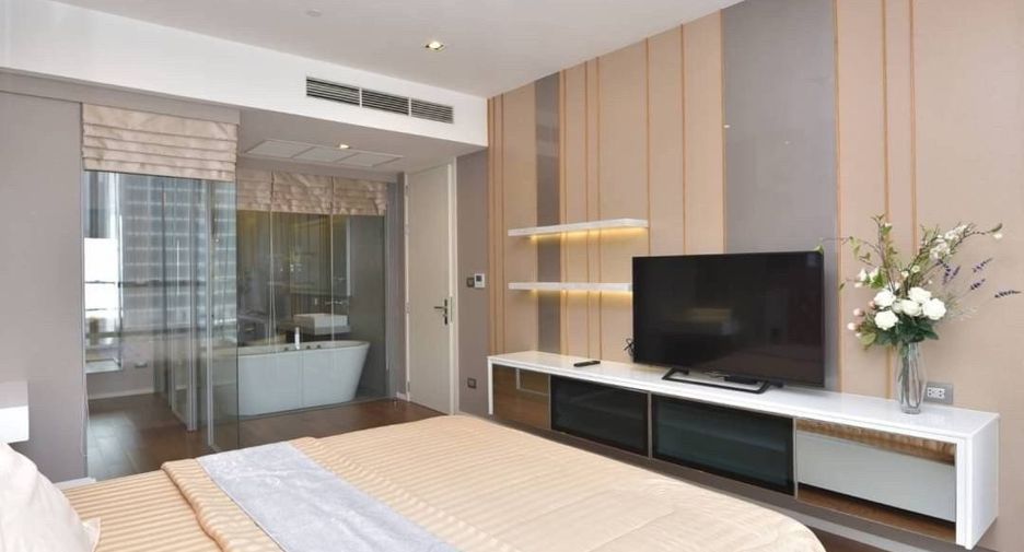 For rent 2 bedrooms condo in Sathon, Bangkok