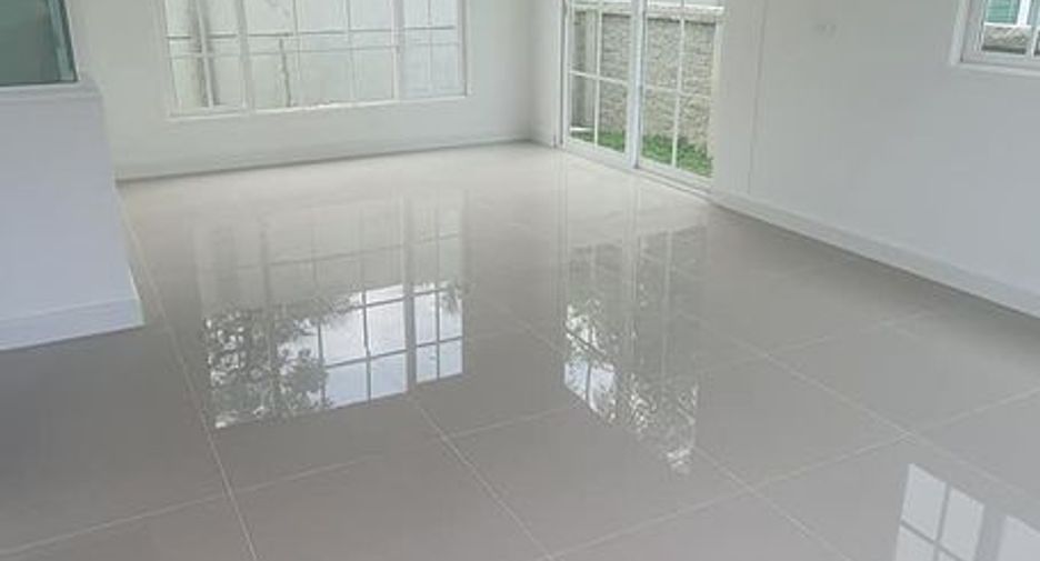 For rent 4 bedrooms house in Pak Kret, Nonthaburi