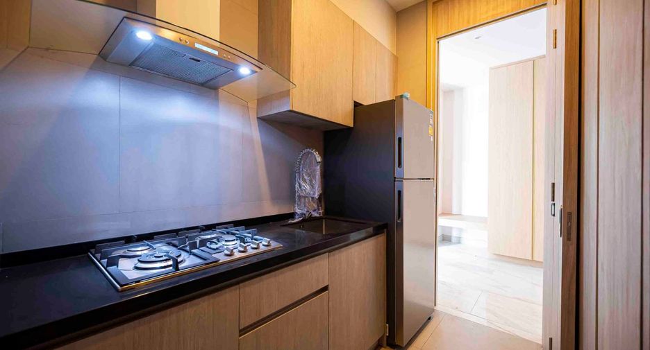 For rent 4 bedrooms house in Watthana, Bangkok