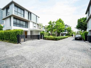 Casa en alquiler de 4 habitaciones en Watthana, Bangkok