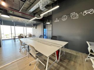 ให้เช่า 8 ห้องนอน ออฟฟิศ ใน บางกะปิ, กรุงเทพฯ