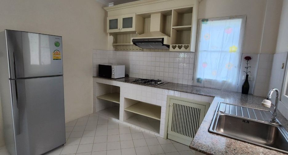 For rent 3 bedrooms house in San Sai, Chiang Mai