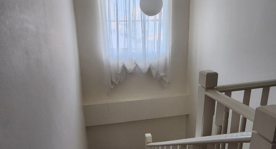 For rent 3 bedrooms house in San Sai, Chiang Mai