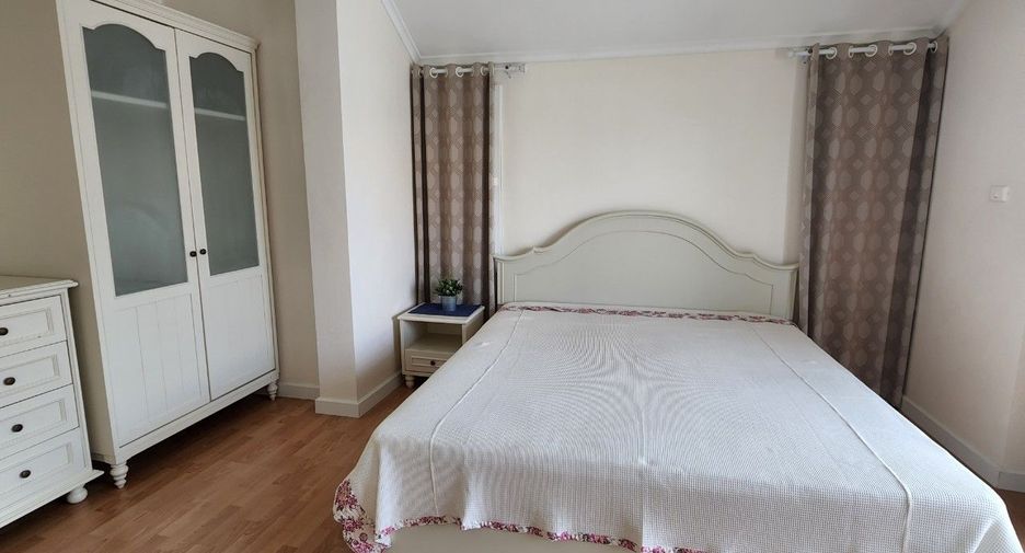 For rent 3 bedrooms house in San Sai, Chiang Mai