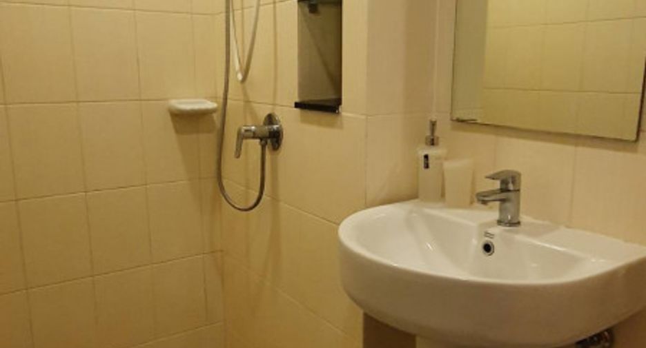 For sale 1 bed condo in Min Buri, Bangkok
