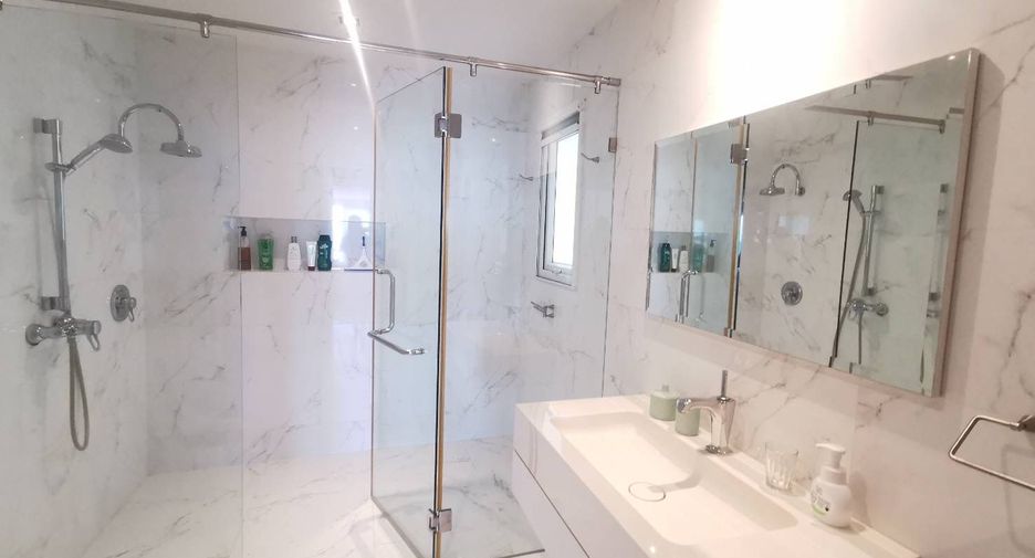 For rent and for sale 3 bedrooms condo in Bang Lamung, Chonburi