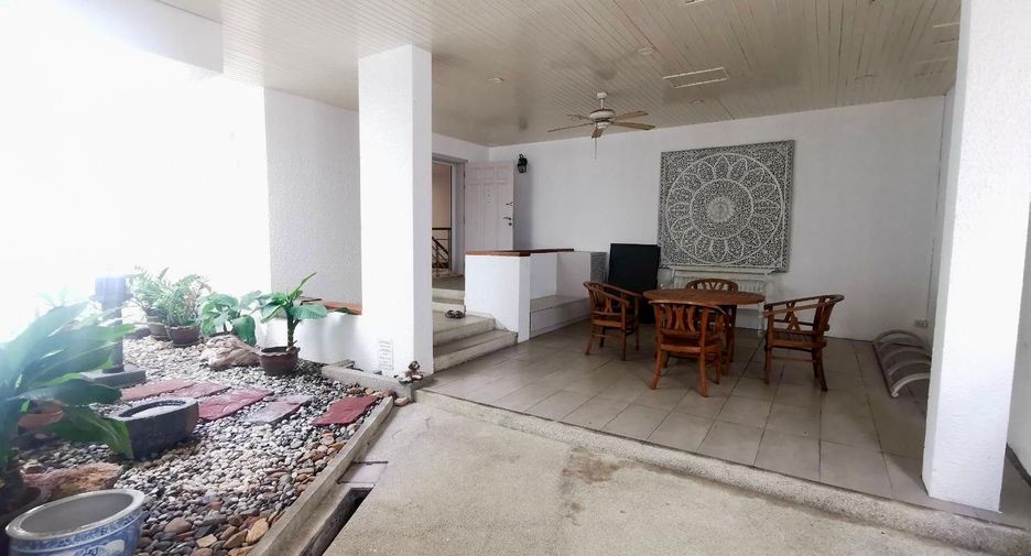 For rent and for sale 3 bedrooms condo in Bang Lamung, Chonburi
