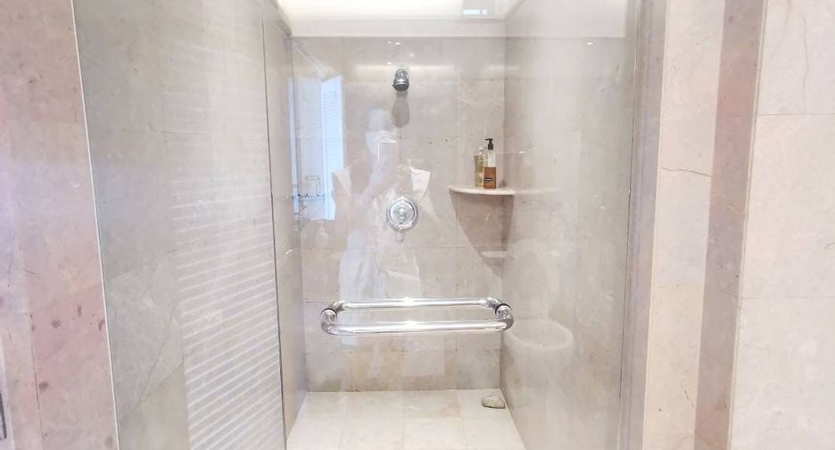 For rent and for sale 3 bedrooms condo in Bang Lamung, Chonburi
