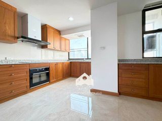 For rent 4 Beds condo in Khlong Toei, Bangkok