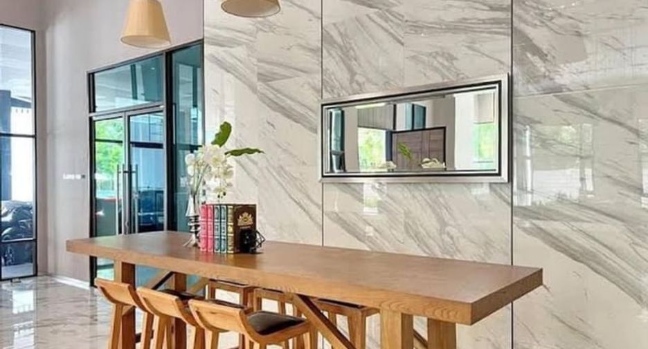 For rent 3 bed condo in Jomtien, Pattaya