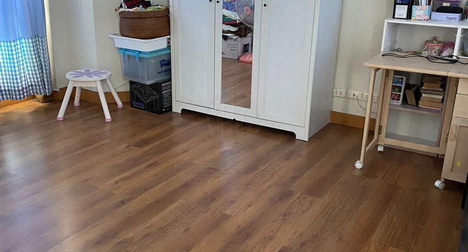 Продажа 4 спальни таунхаус в Банг Кхо Лаем, Бангкок