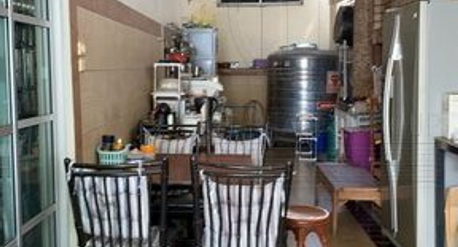 Продажа 4 спальни таунхаус в Банг Кхо Лаем, Бангкок