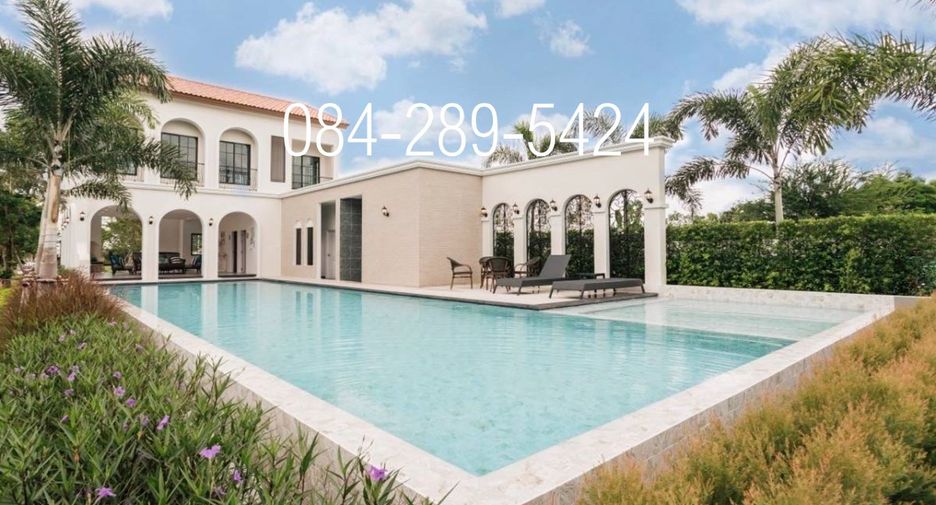 For sale 3 bedrooms house in Khlong Sam Wa, Bangkok