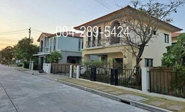 For sale 3 bedrooms house in Khlong Sam Wa, Bangkok