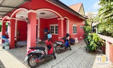 À vendre 3 chambres maison à Si Racha, Chonburi