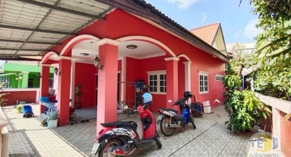 À vendre 3 chambres maison à Si Racha, Chonburi