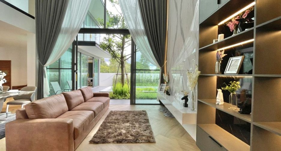 For rent 4 bedrooms house in Mueang Chiang Mai, Chiang Mai