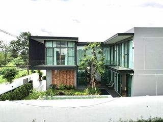 For rent 4 bedrooms house in Mueang Chiang Mai, Chiang Mai