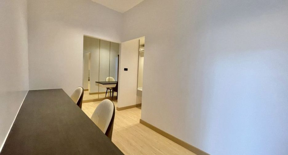 For rent 4 bedrooms house in Mueang Chiang Mai, Chiang Mai