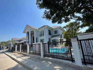 For rent 5 bedrooms house in Lat Krabang, Bangkok