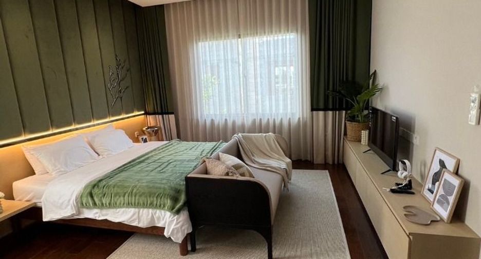 For rent 5 bedrooms house in Lat Krabang, Bangkok