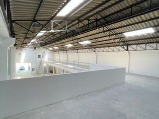 For rent 4 Beds warehouse in Lam Luk Ka, Pathum Thani