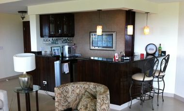 For rent and for sale 4 bedrooms condo 