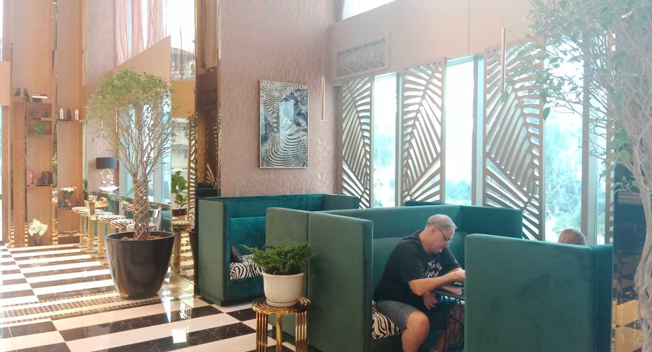 For sale 1 bed condo in Bang Lamung, Chonburi