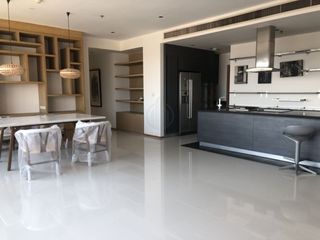Продажа 3 спальни кондо в Кхлонг Тоеи, Бангкок