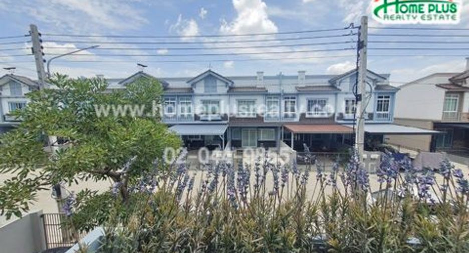 Casa adosada en venta de 2 habitaciones en Krathum Baen, Samut Sakhon