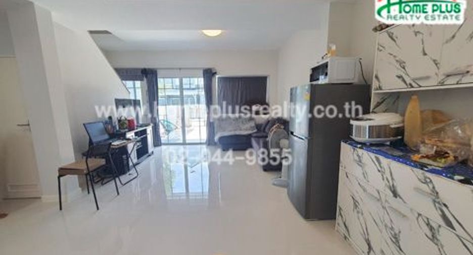 Casa adosada en venta de 2 habitaciones en Krathum Baen, Samut Sakhon