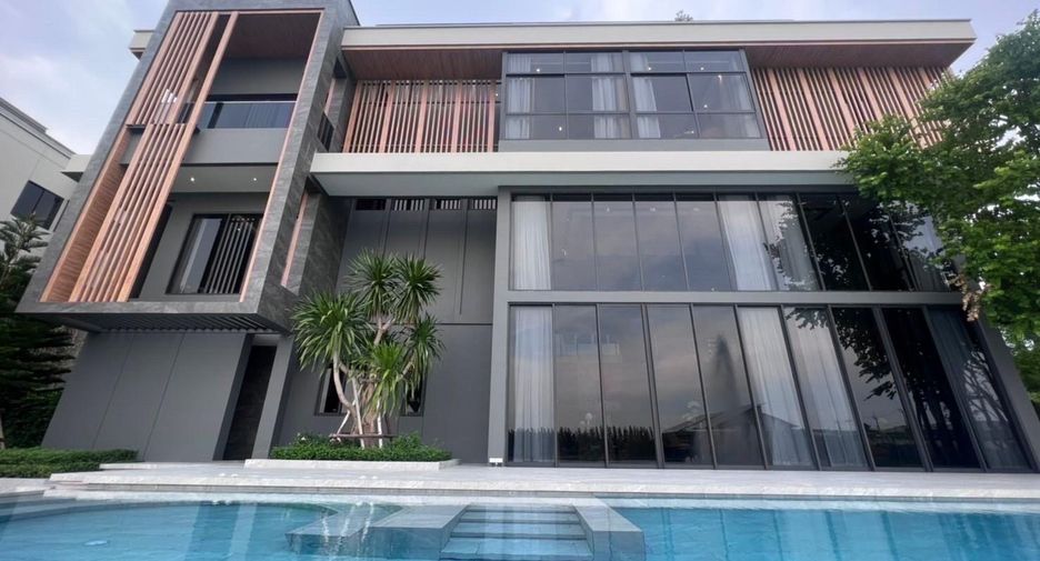 For sale 5 Beds villa in Bang Phli, Samut Prakan