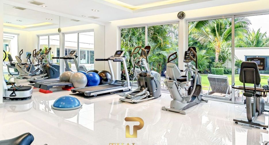 Villa zum Kauf mit 8 Zimmer in Bang Lamung, Chonburi