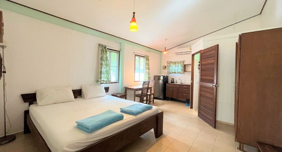 For sale 10 Beds retail Space in Takua Pa, Phang Nga