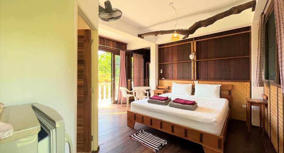 For sale 10 Beds retail Space in Takua Pa, Phang Nga