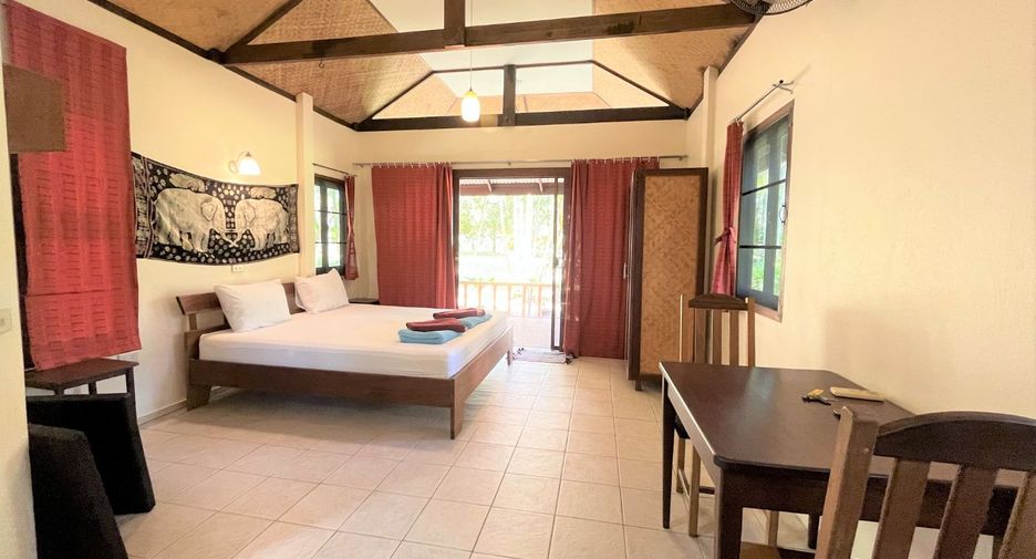For sale 10 Beds retail Space in Takua Pa, Phang Nga