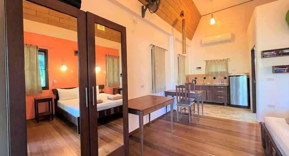 For sale 10 Beds retail Space in Takua Pa, Phang Nga