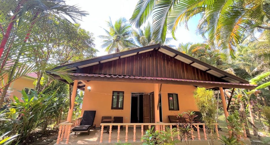 For sale 10 Beds retail Space in Takua Pa, Phang Nga