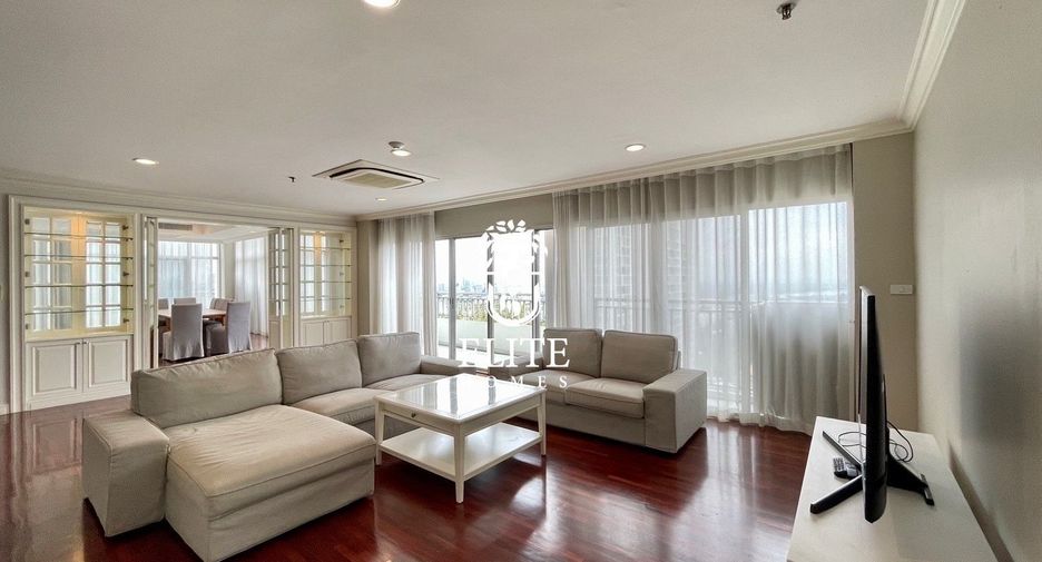 For rent 4 bedrooms condo in Sathon, Bangkok