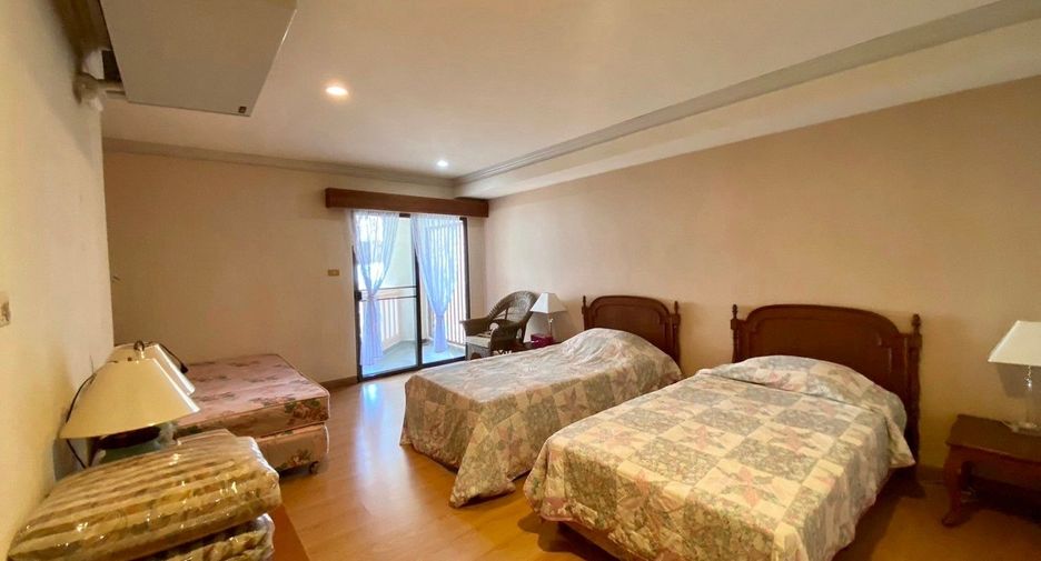 For sale 4 bedrooms condo in Cha Am, Phetchaburi