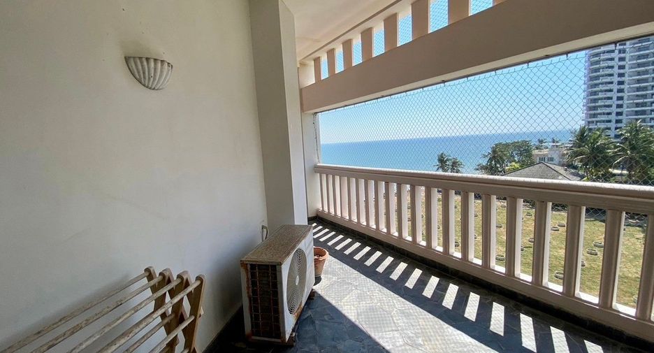 For sale 4 bedrooms condo in Cha Am, Phetchaburi