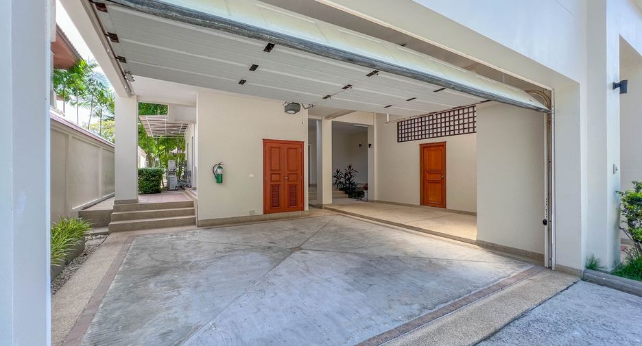 For rent 4 bedrooms villa in Thalang, Phuket