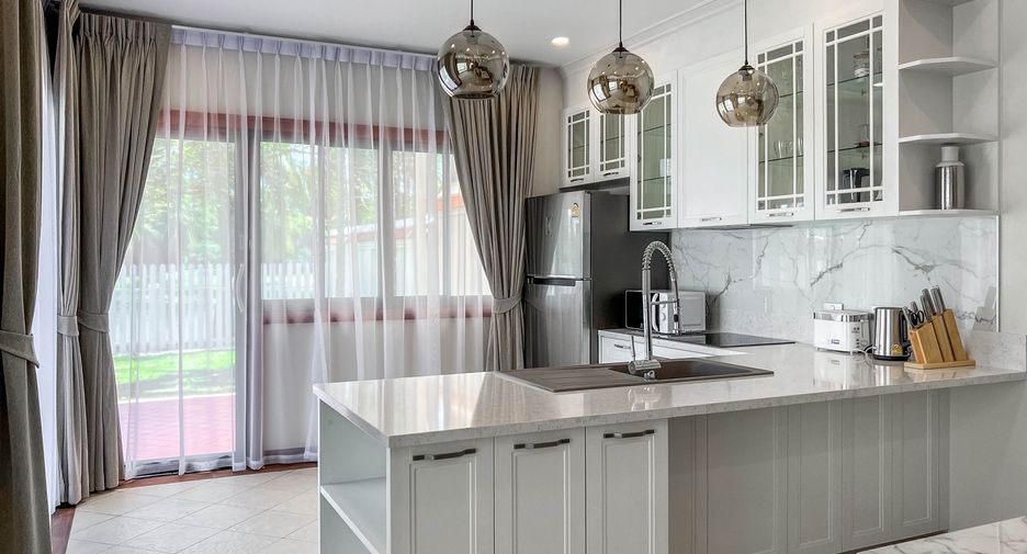 For rent 4 bedrooms villa in Thalang, Phuket