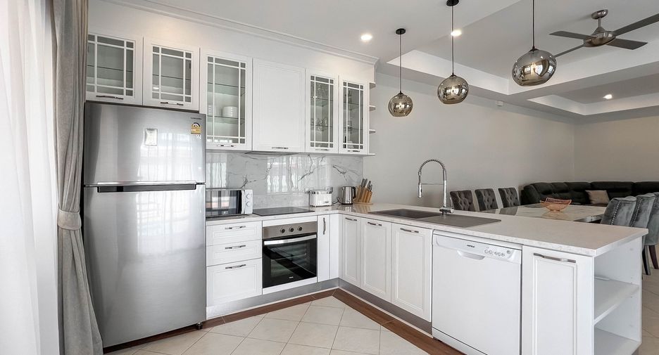 For rent 4 bedrooms villa in Thalang, Phuket